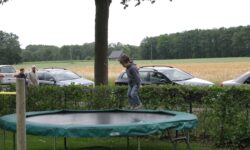 trampolin_springen_spass_bauernhof